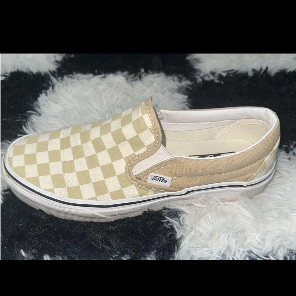 Vans women’s Slip-On Checkered Sneakers - Beige and White